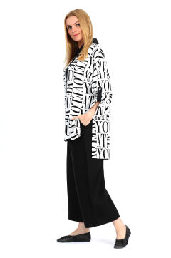 Блузка женская "Буквы" модель 115/1 чёрно-белая