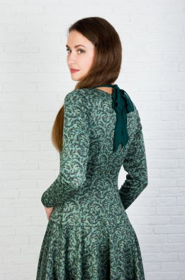 Платье женское "С бантиком" модель 615/1 зеленые веточки